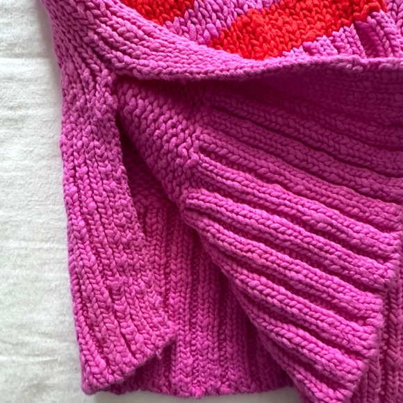 Woman’s Gap Sweater - Picture 4 of 11